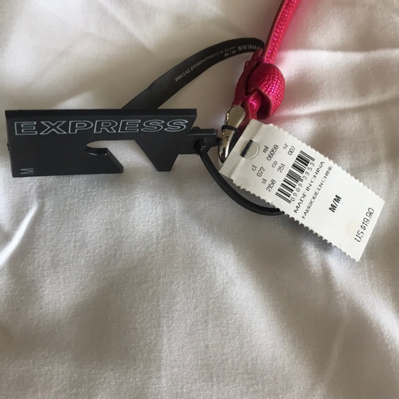 Express Skinny Belt - Picture 2 of 6